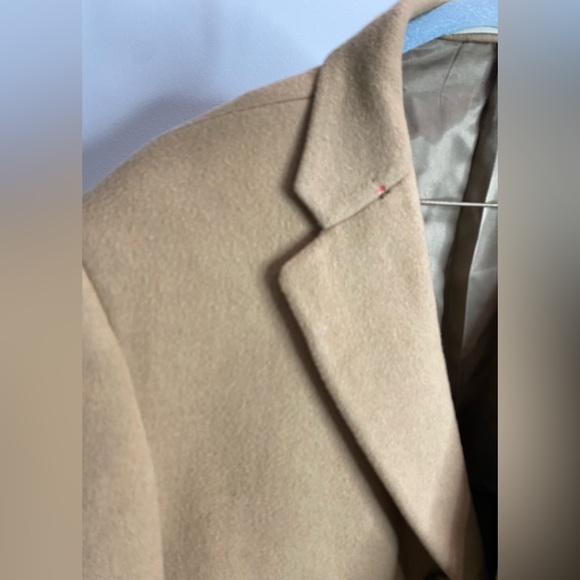Burberry men’s Coat 44long with defect - Picture 9 of 15